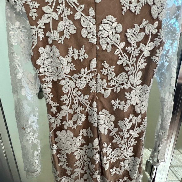 Dress the population lace/sequin dress! Size M - Picture 6 of 12